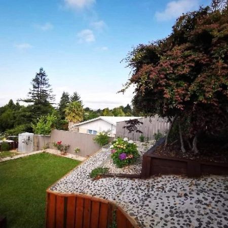 Spacious modern Utuhina holiday House Rotorua Exterior foto