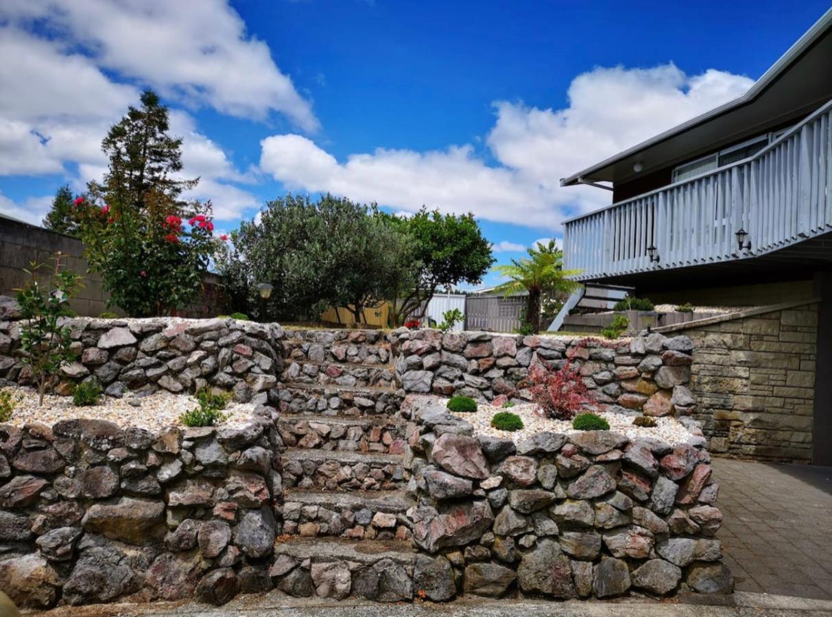 Spacious modern Utuhina holiday House Rotorua Exterior foto
