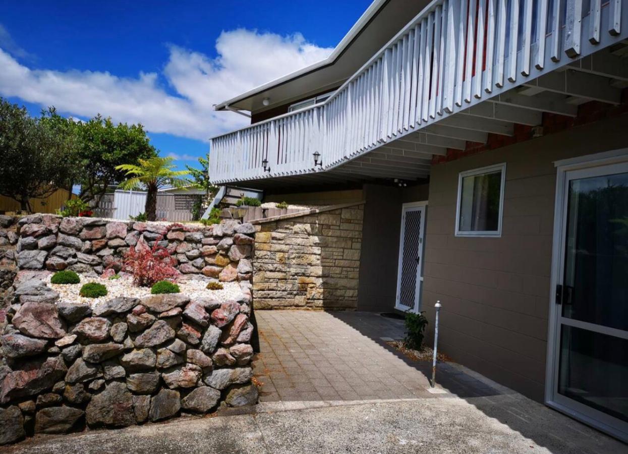 Spacious modern Utuhina holiday House Rotorua Exterior foto