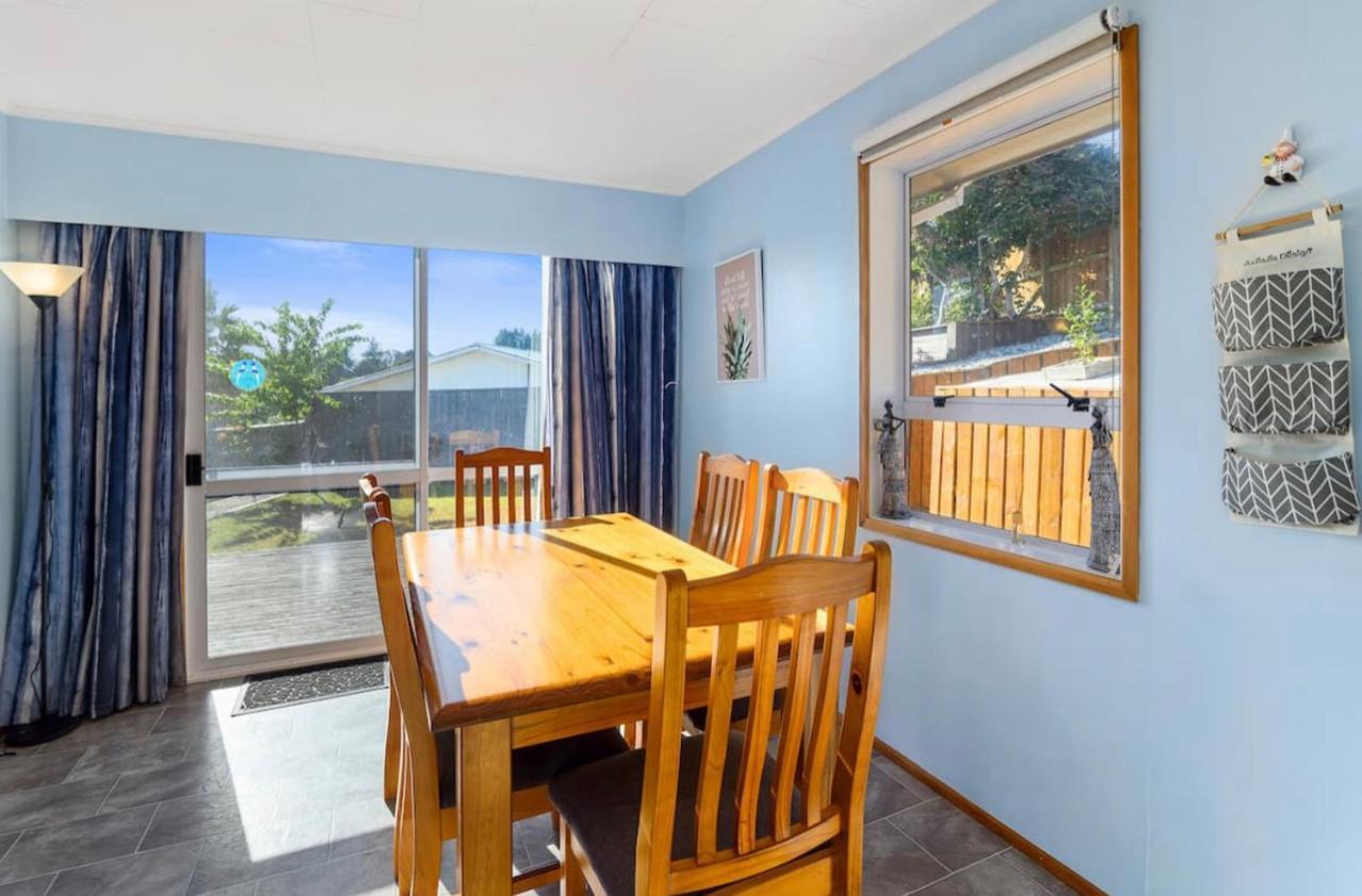 Spacious modern Utuhina holiday House Rotorua Exterior foto